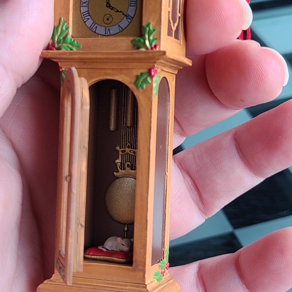 Hallmark Keepsake Ornament twas the night before Christmas grandfather c… - Picture 9 of 15